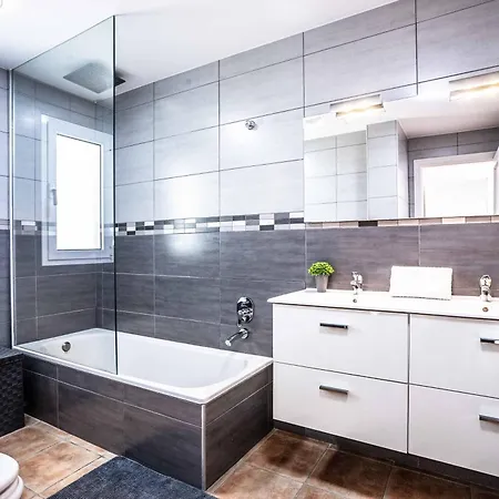 Bonnie Willa Corralejo